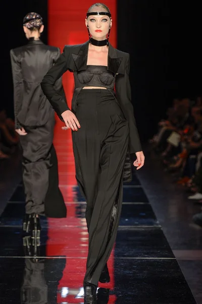 Look 8